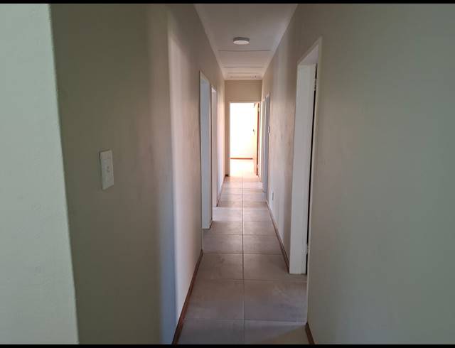 4 BEDROOM HOUSE FOR SALE IN BOSKLOOF